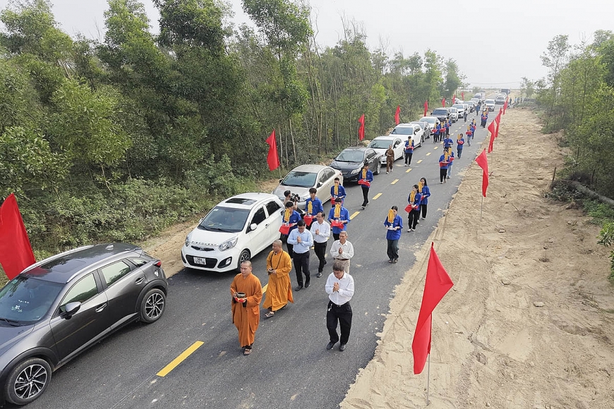 Lễ rước linh vị các liệt sĩ