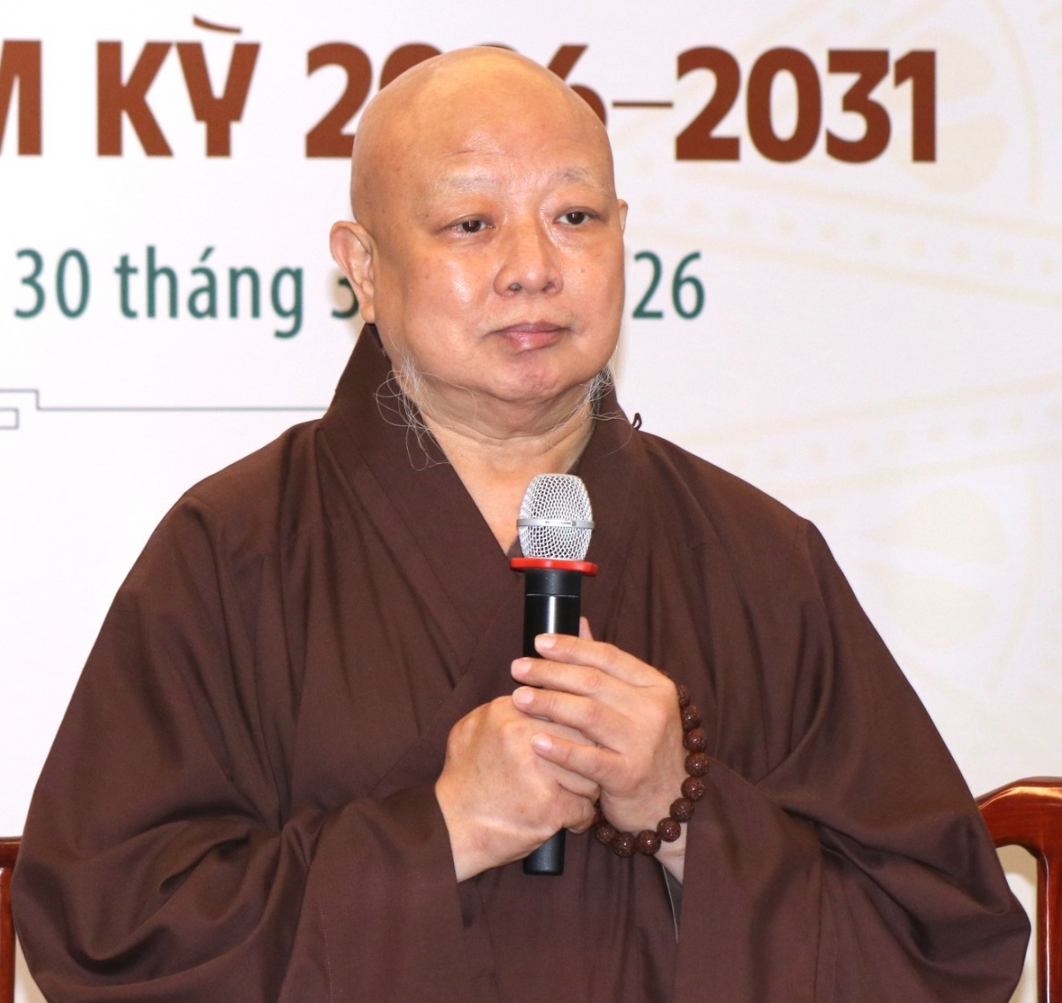 Hòa thượng Thích Lệ Trang phát biểu tại buổi họp báo Đại hội Phật giáo TP.HCM lần thứ I