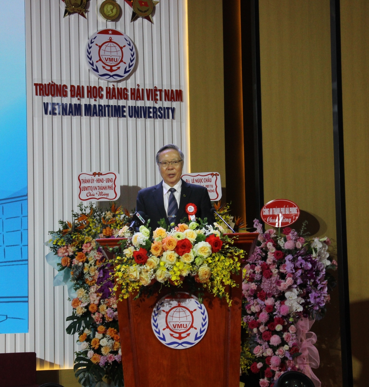 NGƯT. PGS. TSKH. Đặng Văn Uy - Nguyên BT ĐU, nguyên Hiệu trưởng Trường Đại học Hàng hải Việt Nam