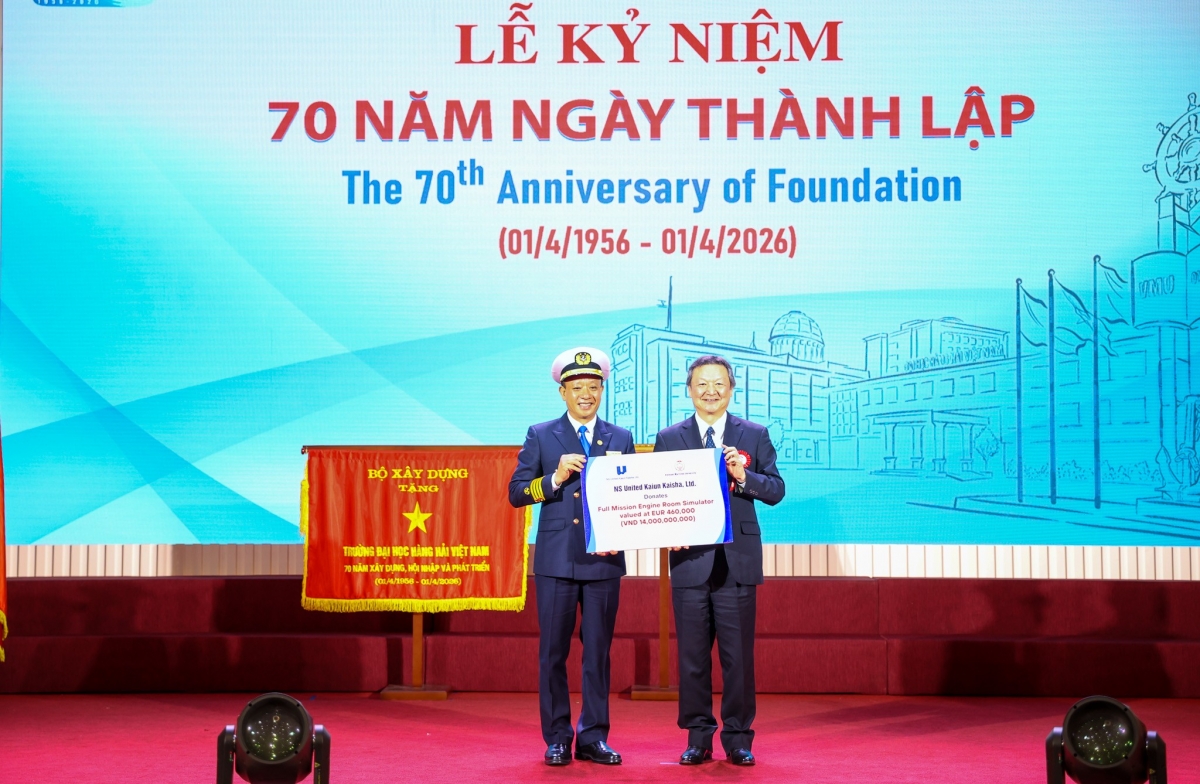 Công ty  NS United Kaiun Kaisha sẽ trao tặng cho Nhà trường 01 Phòng mô phỏng buồng máy trị giá 460.000 Euro ( khoảng 14 tỷ đồng )