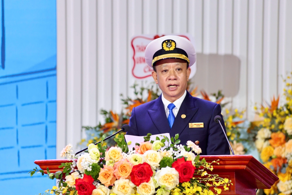 PGS.TS. Phạm Xuân Dương - Bí thư Đảng ủy, Hiệu trưởng trường Đại học Hàng hải Việt Nam phát biểu tại buổi Lễ.