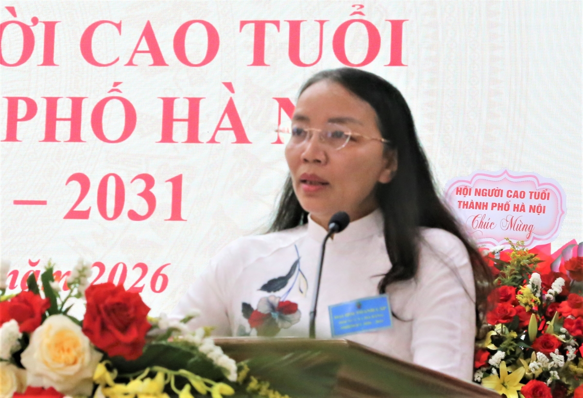 Bà Nguyễn Thị Mùng Chín phát biểu