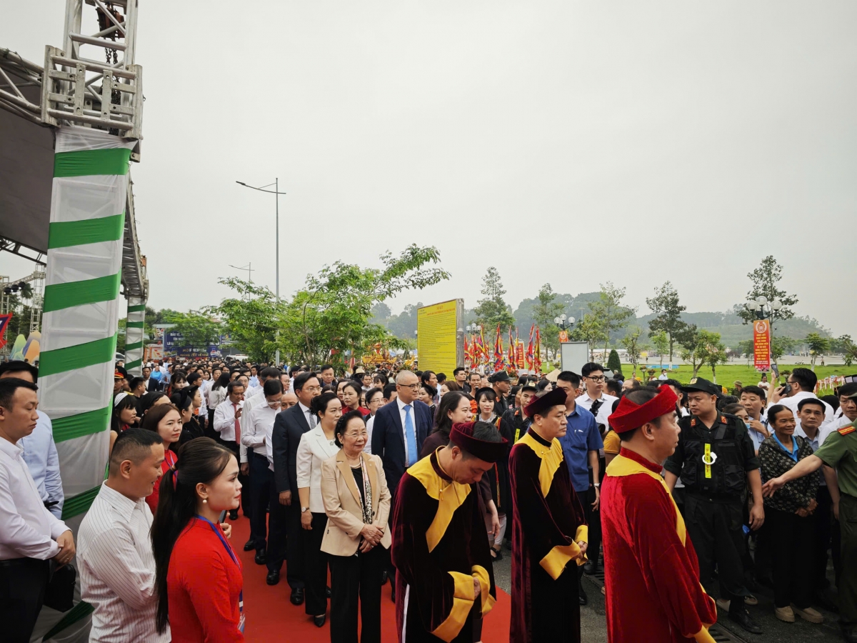 Phú Thọ: Khai hội Tín ngưỡng thờ Mẫu Tây Thiên