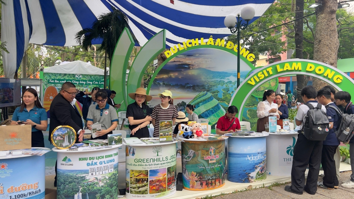 Không gian trưng bày, quảng bá du lịch Lâm Đồng tại Ngày hội Du lịch 