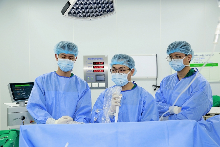 Điều trị sỏi thận hoàn toàn không vết mổ