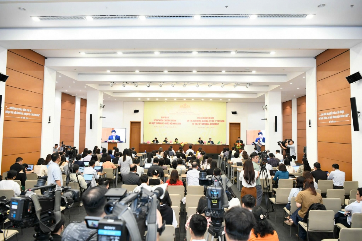 Quang cảnh cuộc họp