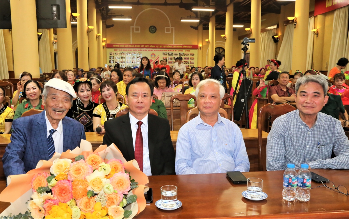 Liên hoan Tiếng hát dân ca lần thứ nhất: Người cao tuổi lan tỏa giá trị văn hóa