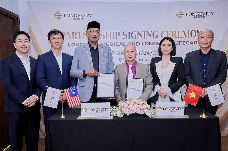 Lễ ký kết hợp tác giữa Longevity LifeCare (Malaysia) và Longevity Medical (Việt Nam) đã chính thức diễn ra tại Malaysia