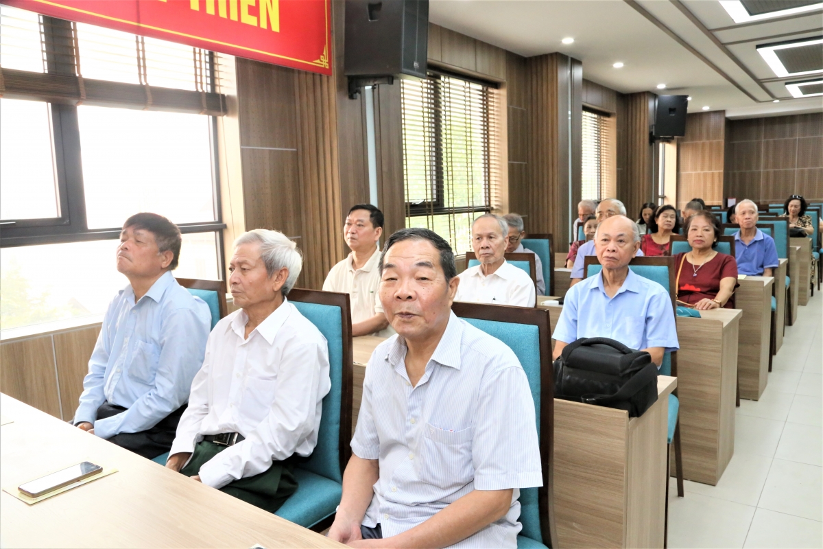 Các đại biểu tham dự Hội nghị