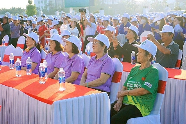 Các đại biểu là người cao tuổi tại buổi lễ phát động