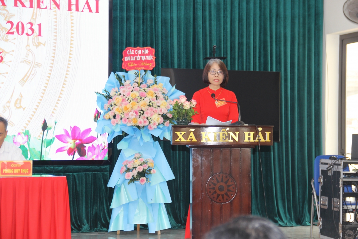 Bà Bùi Thị Út được tín nhiệm giữ chức Chủ tịch Hội Người cao tuổi xã Kiến Hải.