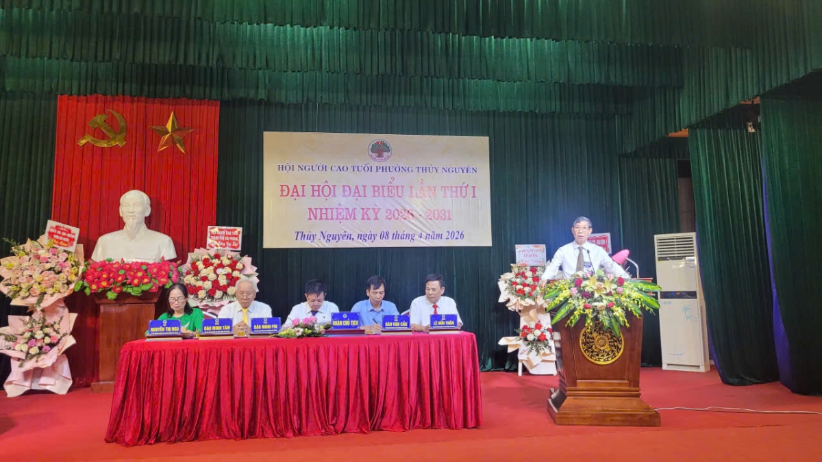 ông Lê Văn Nhã – chủ tịch Hội Người cao tuổi TP Hải Phòng 