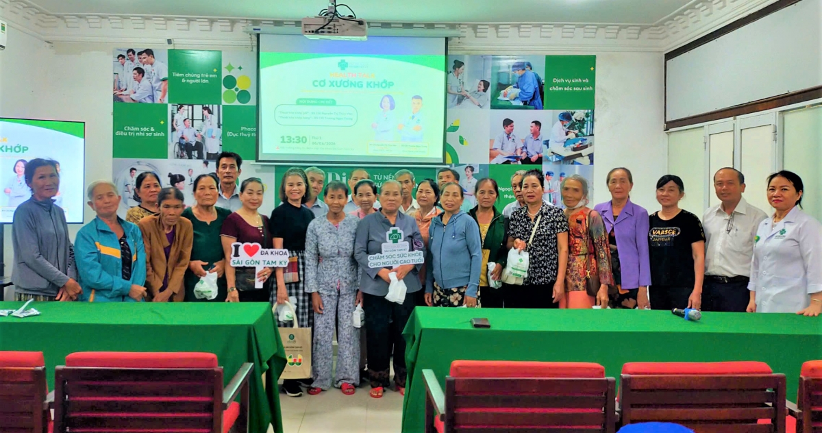 Các đại biểu tham gia chương trình