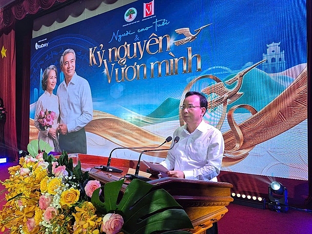 3.Ông Nguyễn Lam phát biểu tại chương trình.