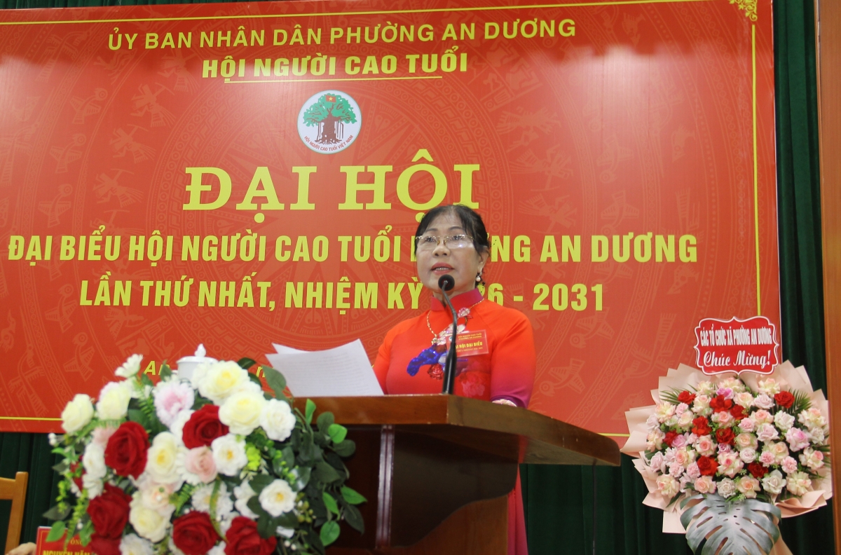 Bà Đồng Thị Thường được tín nhiệm bầu giữ chức Chủ tịch Hội Người cao tuổi phường An Dương nhiệm kỳ mới.