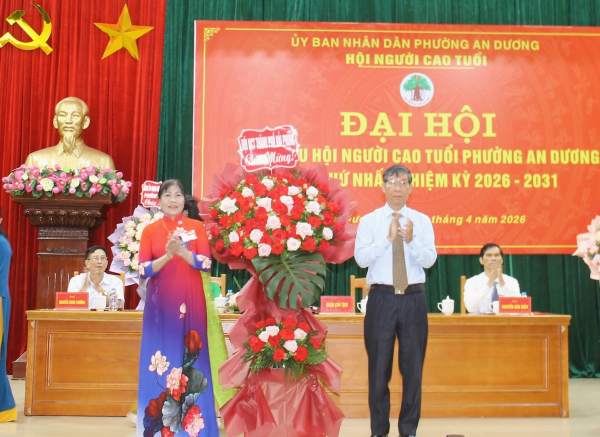 ông Lê Văn Nhã – Chủ tịch Hội Người cao tuổi thành phố Hải Phòng 