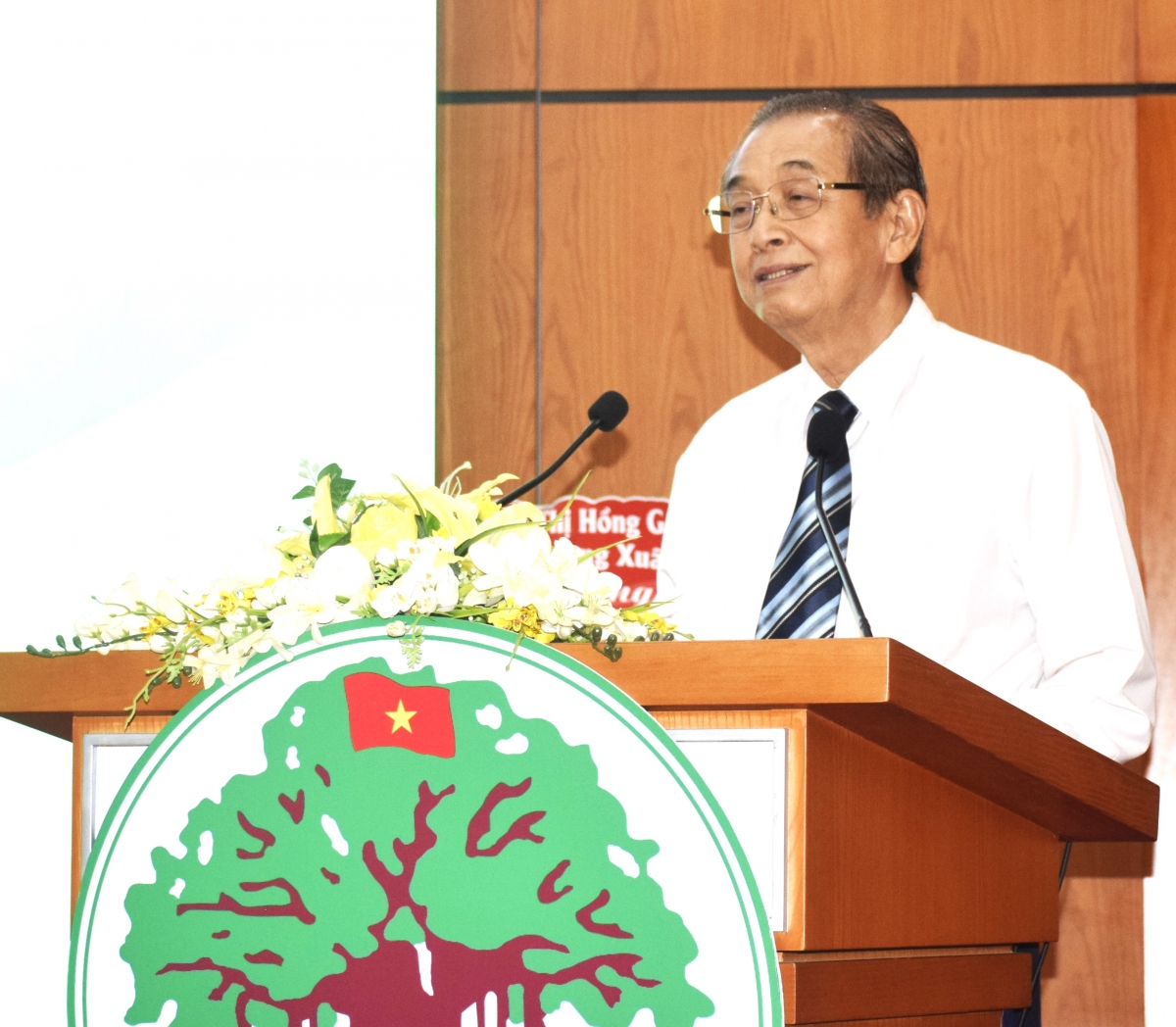 TS Huỳnh Thành Lập phát biểu tại Đại hội Người cao tuổi phường Bàn Cờ