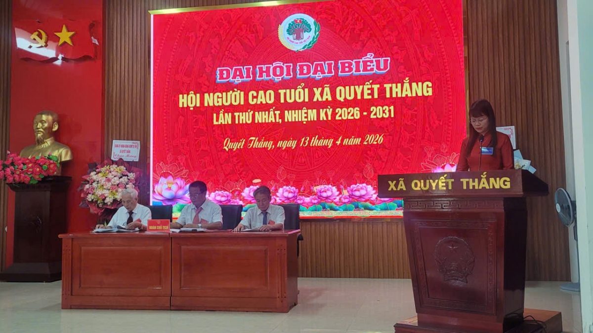 Bà Mai Đàm Thanh Vân - UVBTV .Đảng ủy - PCT Thường trực UBND xã Quyết Thắng phát biểu chỉ đạo tại ĐH