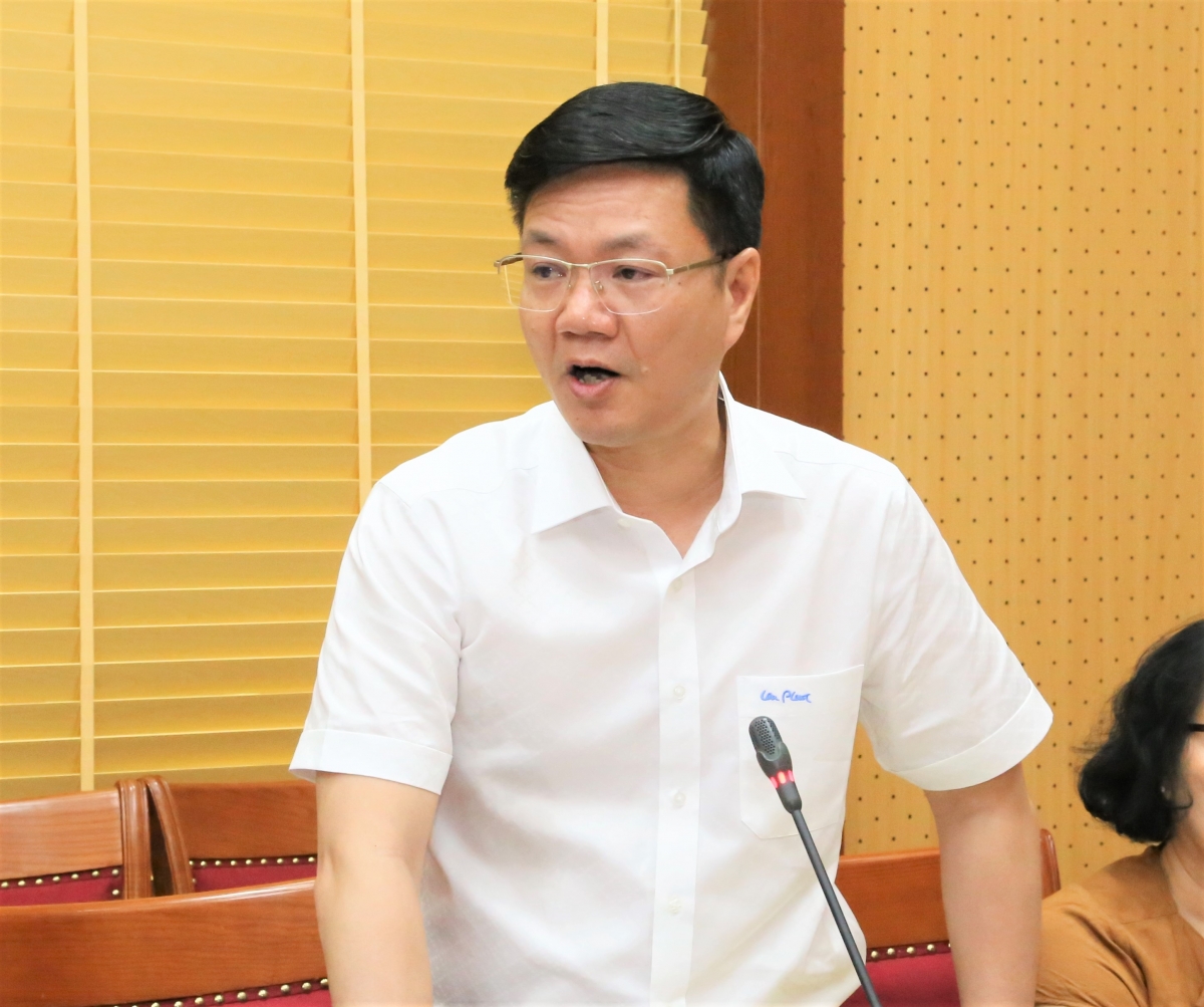 Đại diện Bệnh viện Mắt Hà Nội phát biểu