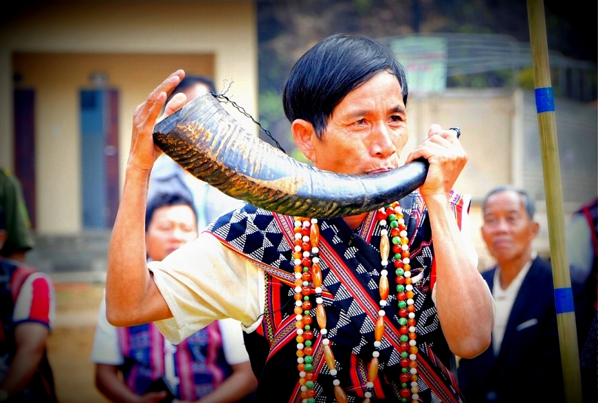 Lễ tạ ơn trong cánh rừng Cơ Tu