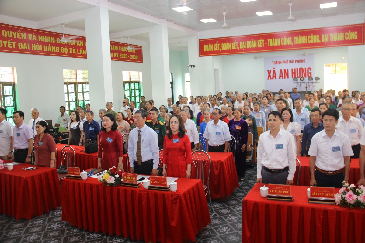 Các Đại biểu dự Đại hội.