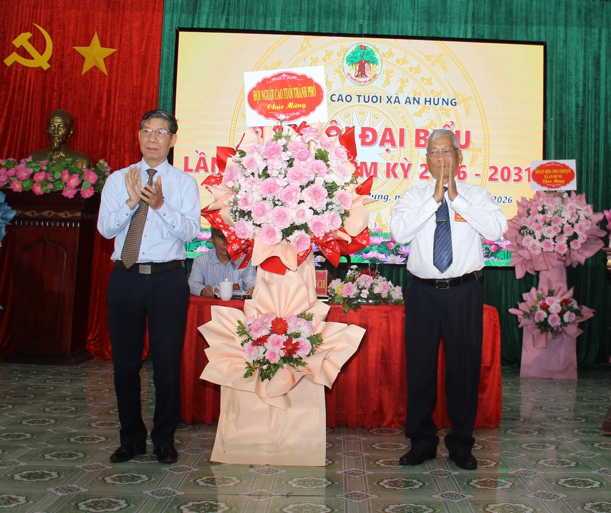 ông Lê Văn Nhã - Chủ tịch Hội Người cao tuổi thành phố Hải Phòng