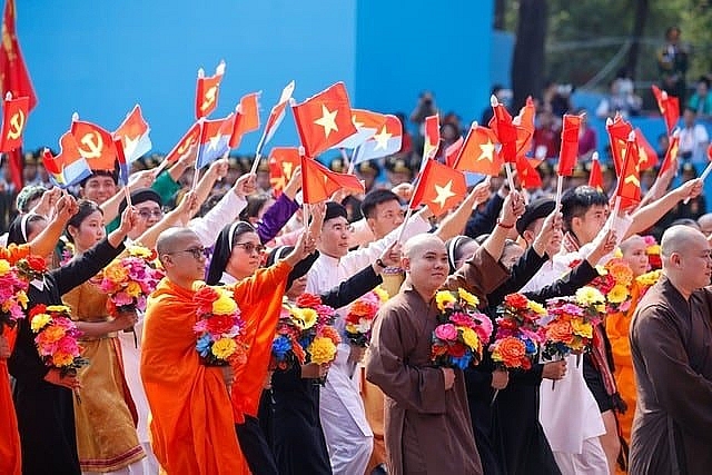 Củng cố khối đại đoàn kết từ công tác dân tộc, tôn giáo