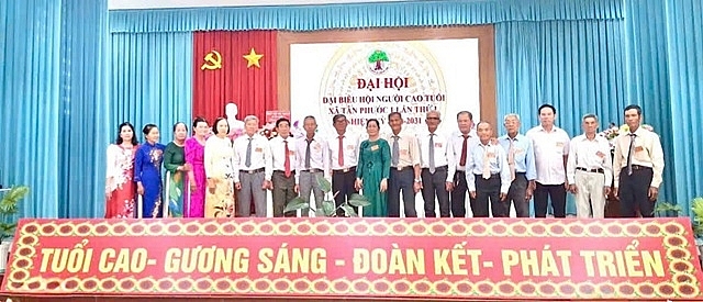 Ban Chấp hành Hội NCT xã Tân Phước 1, khóa I, nhiệm kỳ 2026 – 2031 ra mắt Đại hội.