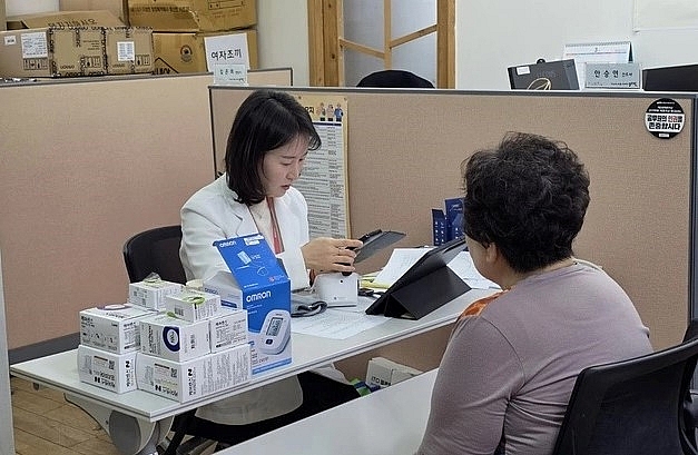 Ứng dụng AI trong chăm sóc sức khỏe người cao tuổi bài toán dân số già tại Hàn Quốc