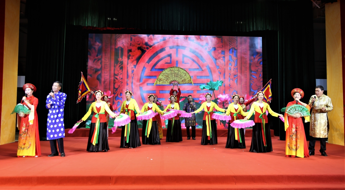 Giai điệu dân ca ngân vang - “chất men” tinh thần của NCT Gia Lâm