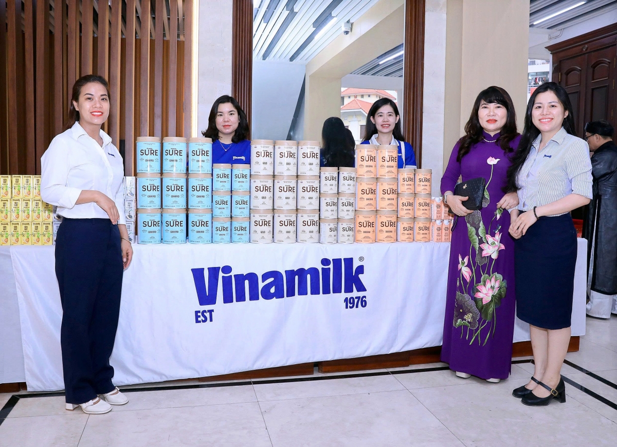 Nhà tài trợ Chương trình