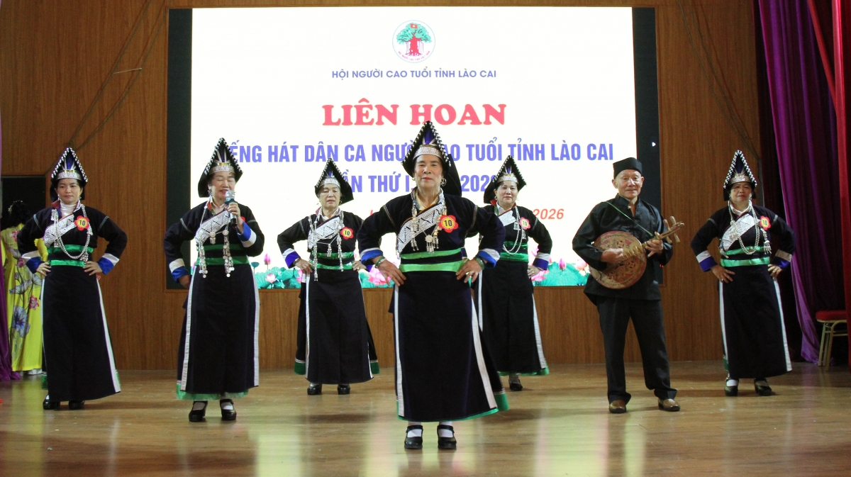 Ngân vang tiếng hát dân ca Người cao tuổi nơi miền biên cương Lào Cai