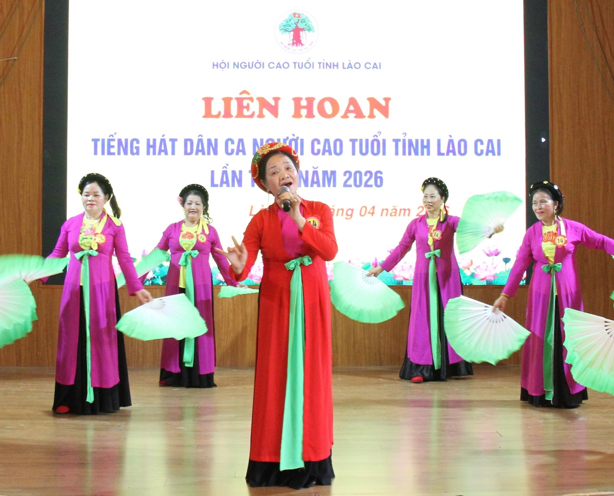 Ngân vang tiếng hát dân ca Người cao tuổi nơi miền biên cương Lào Cai