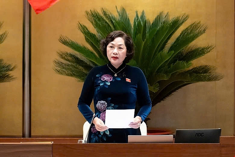 Phó Chủ tịch Quốc hội Nguyễn Thị Hồng phát biểu kết luận Phiên thảo luận.