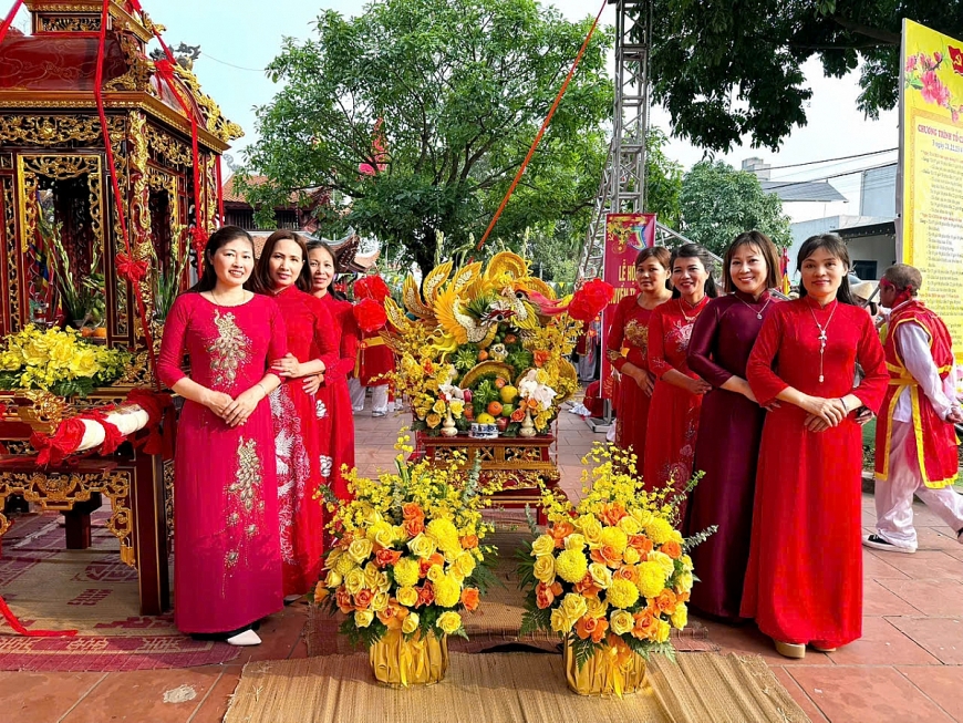 Công tác chuẩn bị cho lễ rước kiệu truyền thống đã sẵn sàng