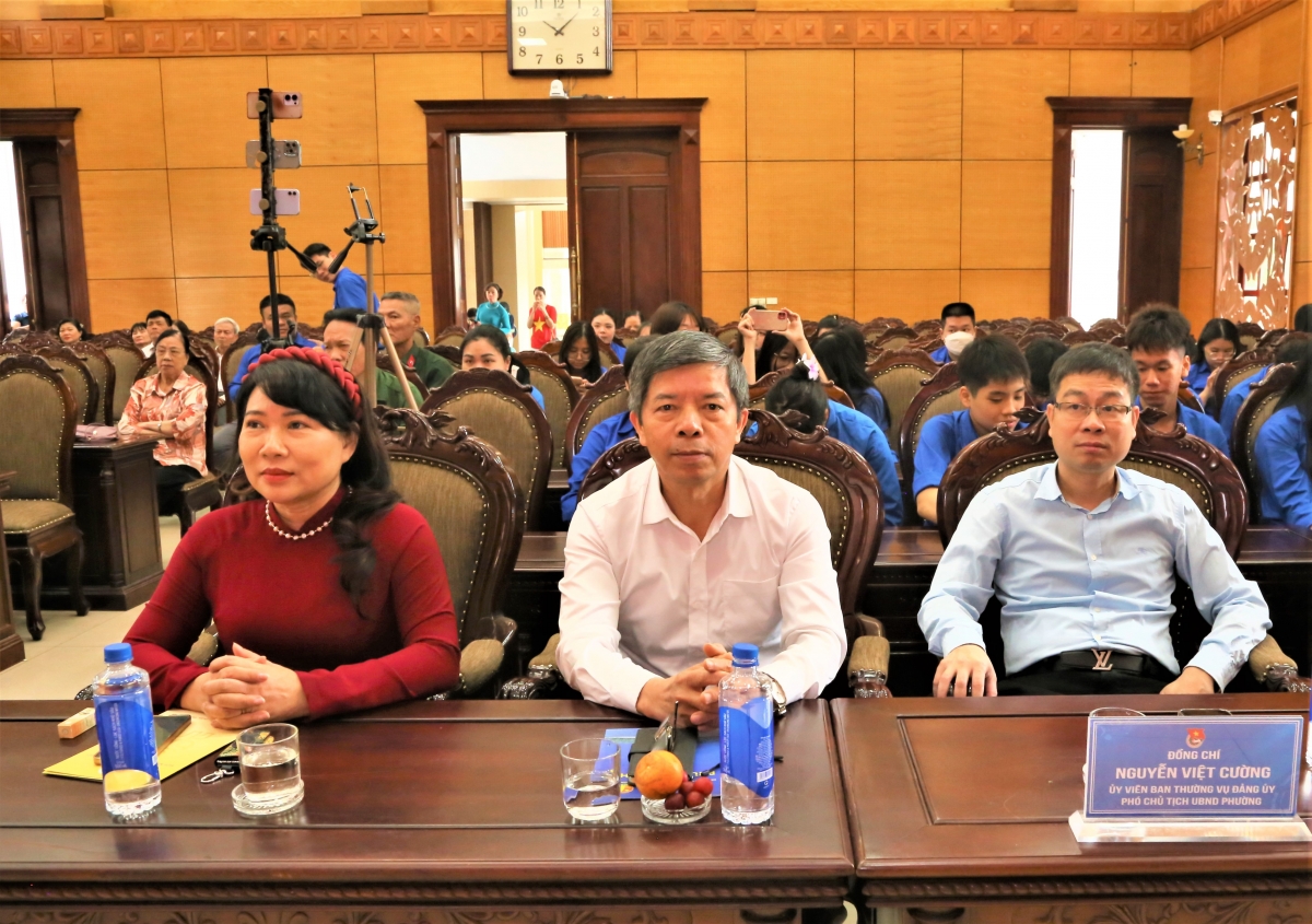 Các đại biểu tham dự Liên hoan