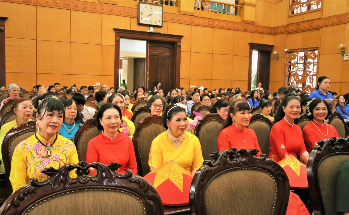 Đông đảo nghệ sỹ, diễn viên không chuyên NCT tham gia chương trình