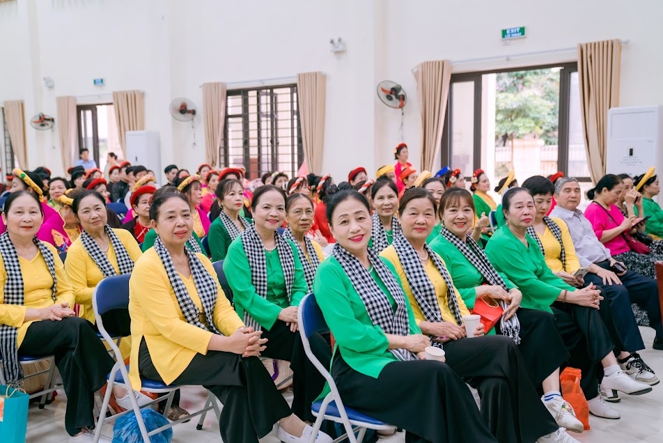 Ngân vang làn điệu dân ca người cao tuổi Thanh Liệt