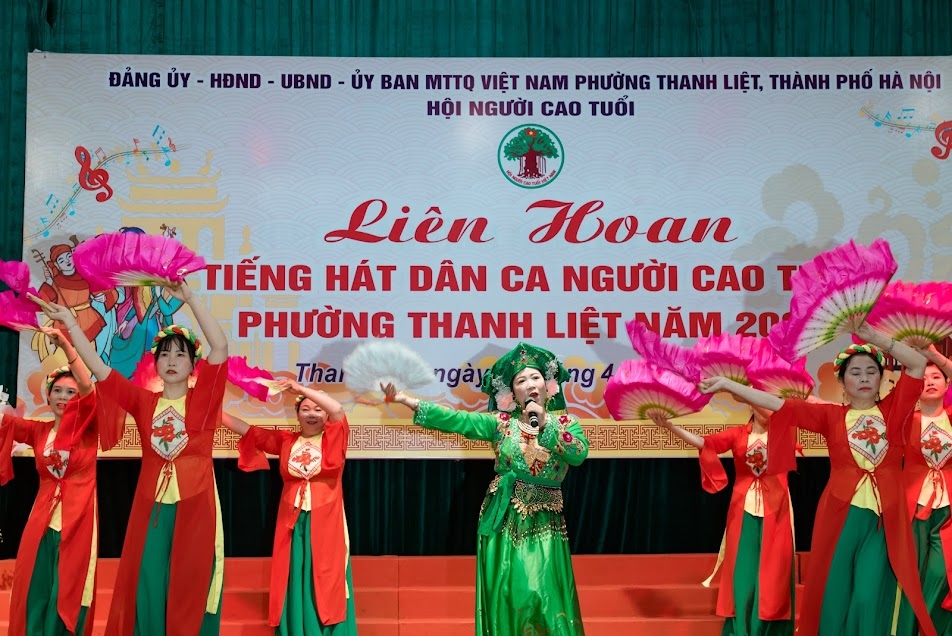 Ngân vang làn điệu dân ca người cao tuổi Thanh Liệt