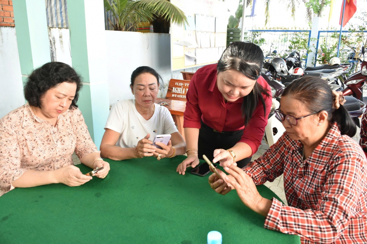 NCT được hướng dẫn thực hành kỹ năng số