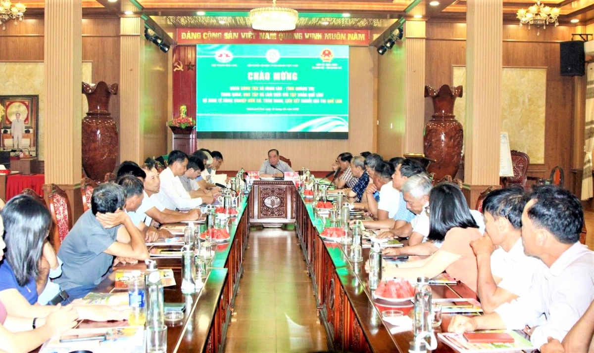 Quanh cảnh Lễ ký kết tại tỉnh Quảng Trị