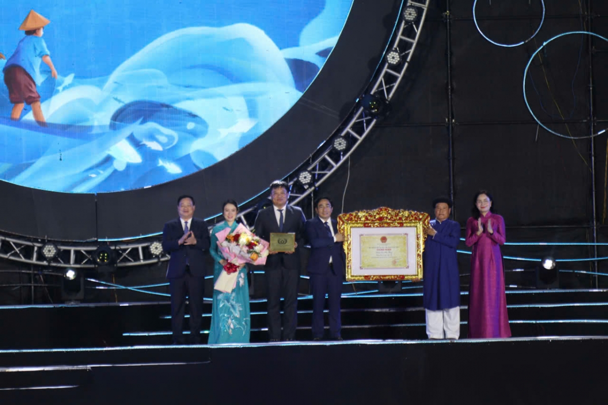 Tại lễ khai mạc, Ban Tổ chức đã công bố quyết định vinh danh Cửa Lò là “Đô thị du lịch sạch ASEAN năm 2026” 