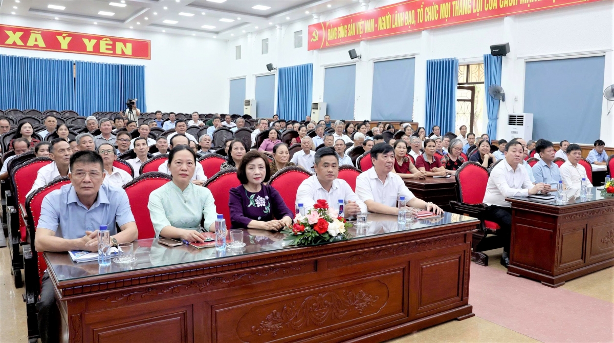 Các đại biểu tham dự Hội nghị