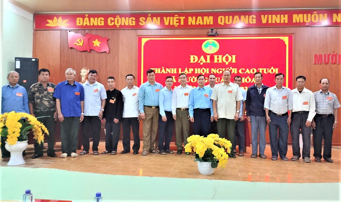 Ban Chấp hành Hội NCT xã ra mắt Đại hội