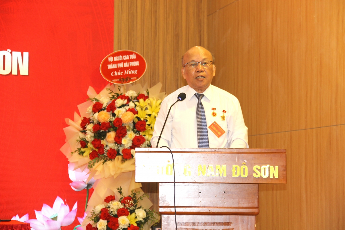 Ông Ngô Đức Dụy được tín nhiệm bầu giữ chức Chủ tịch Hội Người cao tuổi phường Nam Đồ Sơn nhiệm kỳ mới.