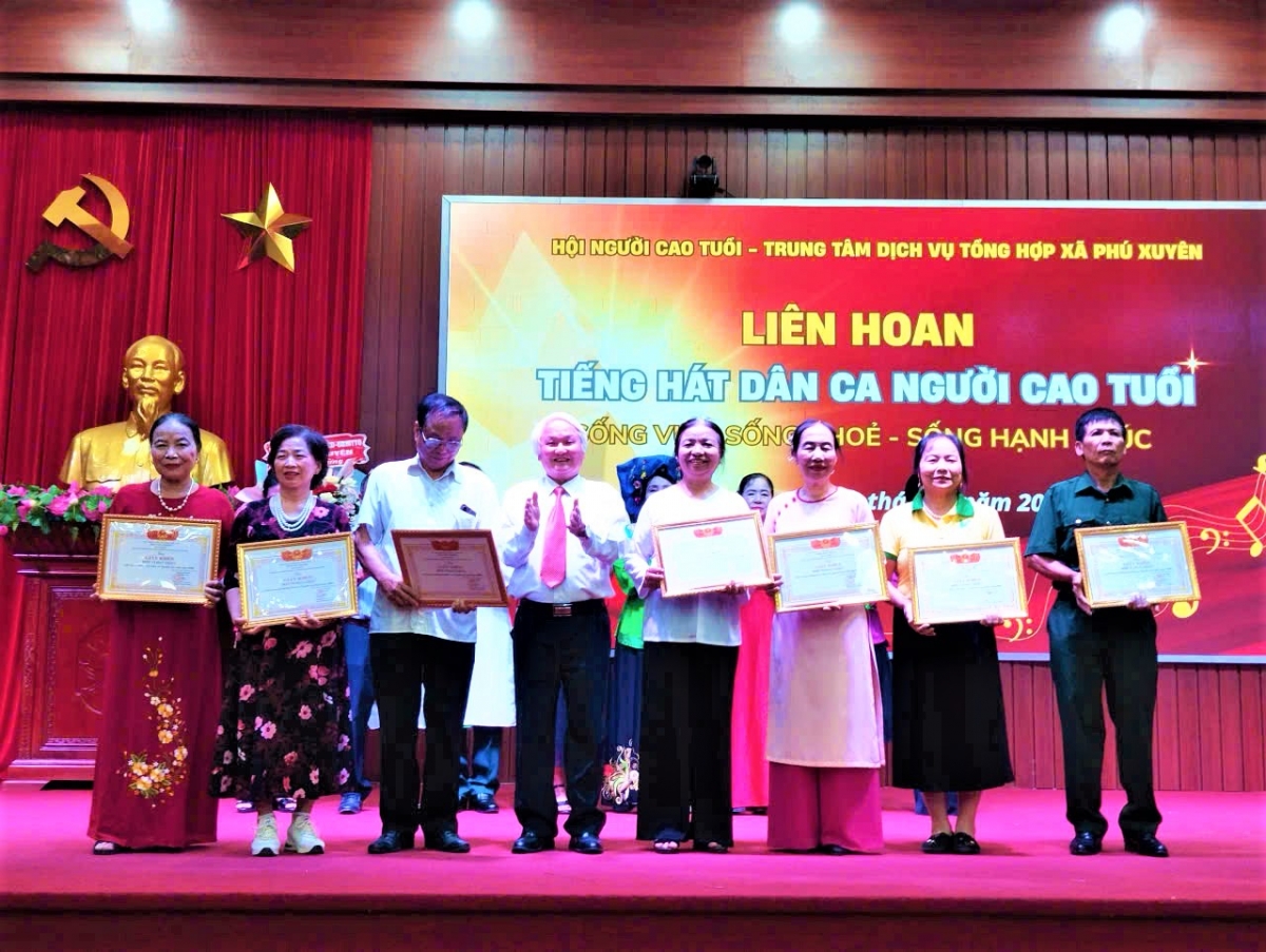 Về Phú Xuyên nghe người cao tuổi hát dân ca…