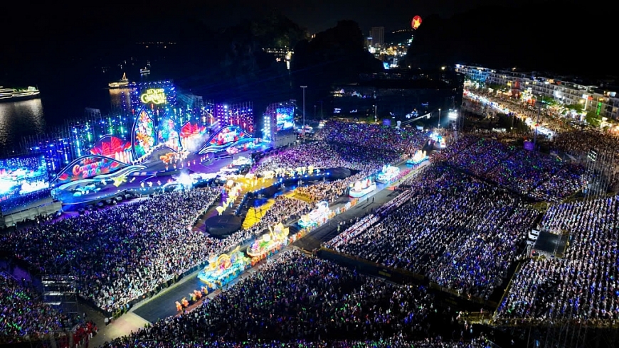 Toàn cảnh Carnaval Hạ Long 2026 (Ảnh; Báo và Phát thanh - Truyền hình Quảng Ninh).