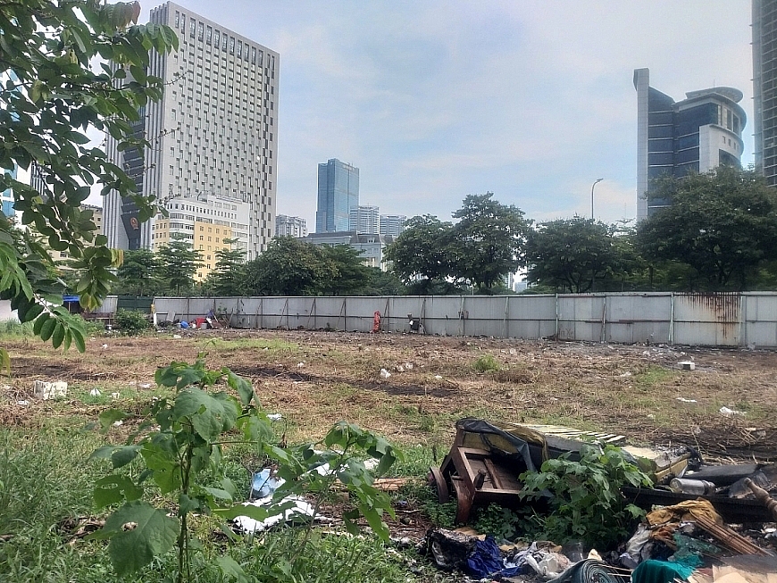 Hà Nội: VietinBank, Vietcombank và VDB bỏ không 40.000m2 đất hàng thập kỷ