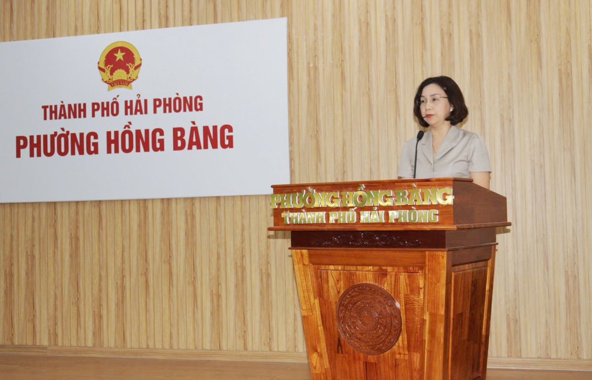 bà Nguyễn Thị Vân Anh, Trưởng Chi hội Luật gia phường Hồng Bàng