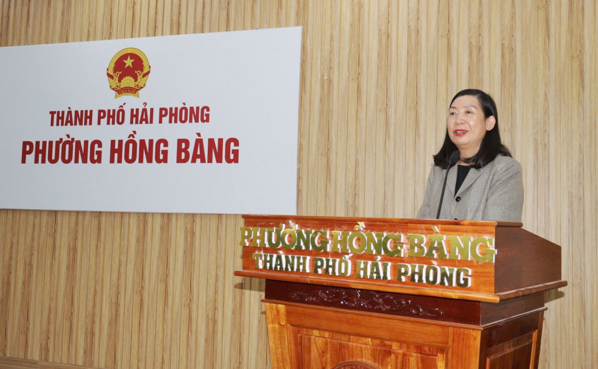 Thạc sĩ, luật sư Nguyễn Thị Mai, Chủ tịch Hội Luật gia TP Hải Phòng phát biểu tại chương trình.